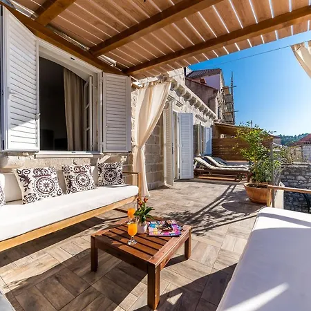 Dubrovnik-cavtat Mima -sea Front With Pool וילה קאבטאט